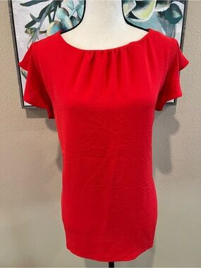 Women's Red Short Sleeve Scoop Neck Tee